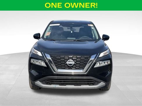 Used 2023 Nissan Rogue SV image 3