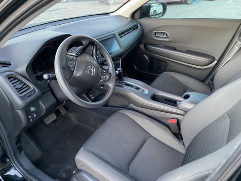 Used 2021 Honda HR-V EX image 10