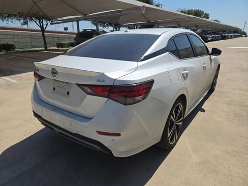 Used 2021 Nissan Sentra SR FWD image 3