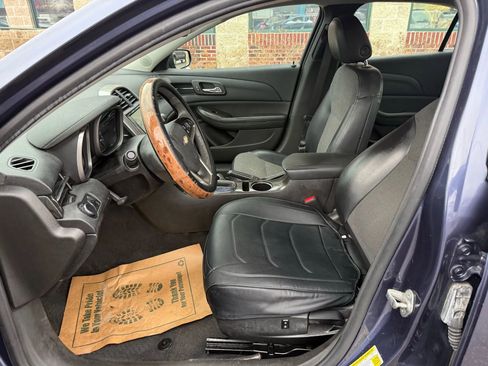 Used 2015 Chevrolet Malibu LT image 14