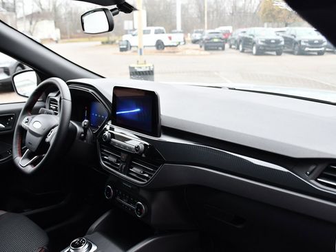 New 2026 Ford Escape ST-Line w/ Cold Weather Package image 15