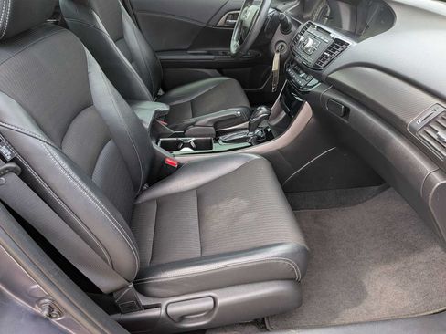 Used 2016 Honda Accord Sport image 19