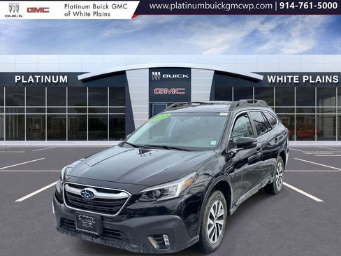 Used 2022 Subaru Outback Premium image 4