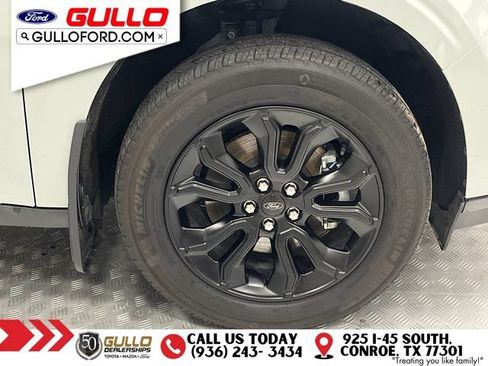 Used 2024 Ford Maverick Lariat w/ Black Appearance Package FWD image 29