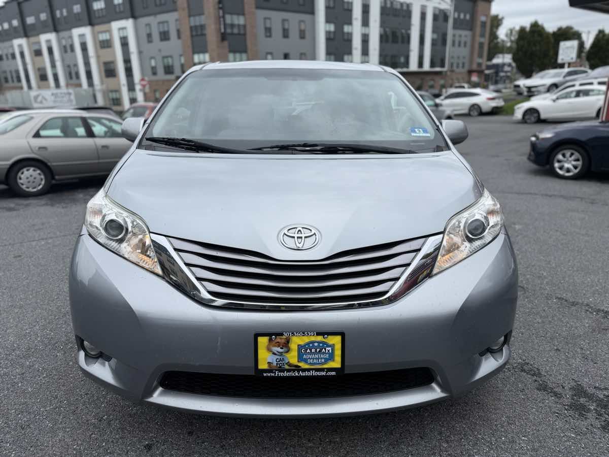 Used 2016 Toyota Sienna XLE Premium w/ Protection Package AWD/4WD image 2