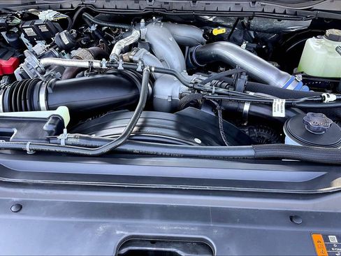 Used 2023 Ford F250 Lariat w/ Lariat Ultimate Package AWD/4WD image 33