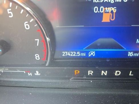 Used 2024 Ford Explorer XLT w/ Equipment Group 202A AWD/4WD image 14