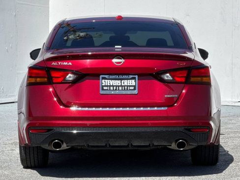 Used 2023 Nissan Altima 2.0 SR FWD image 4