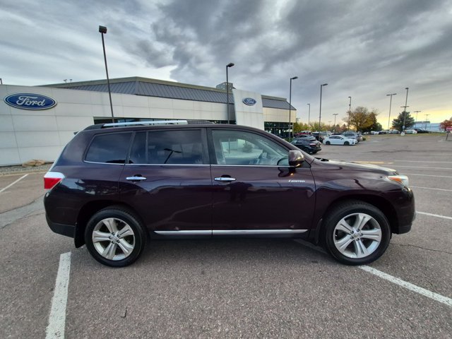Used 2012 Toyota Highlander Limited w/ Protection Pkg AWD/4WD image 4