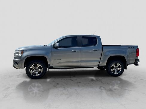 Used 2020 Chevrolet Colorado Z71 AWD/4WD image 3