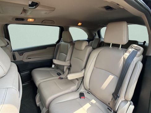 Used 2019 Honda Odyssey Touring image 25