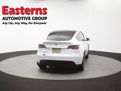Used 2021 Tesla Model Y Long Range AWD/4WD image 33