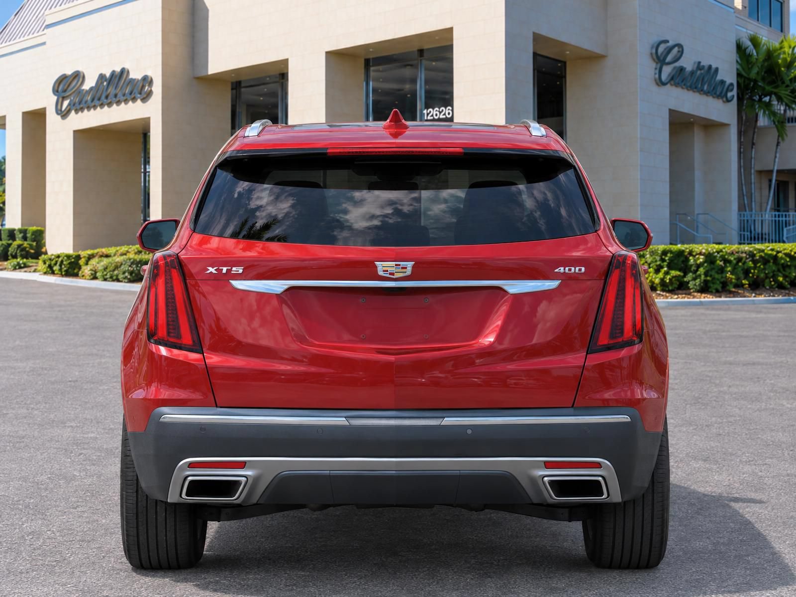 Used 2024 Cadillac XT5 Premium Luxury w/ Technology Package FWD image 7