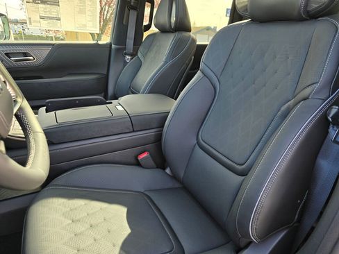 New 2025 INFINITI QX80 Autograph w/ Premium Cargo Package image 21