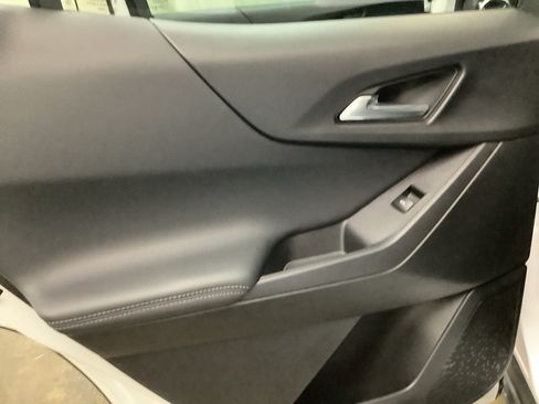 Used 2025 Chevrolet Equinox LT w/ Convenience Package II FWD image 22