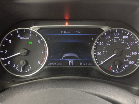 Used 2025 Nissan Sentra SV FWD image 23