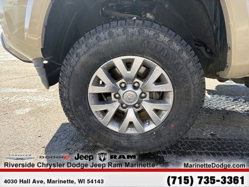 Used 2018 Toyota Tacoma SR5 w/ Four Season Floor Mat Package image 11