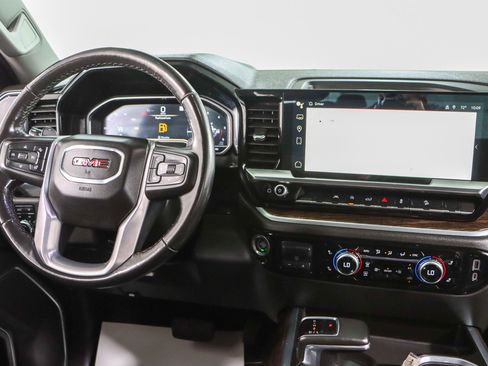 Used 2023 GMC Sierra 1500 Elevation w/ X31 Off-Road Package AWD/4WD image 18