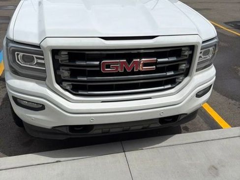 Used 2017 GMC Sierra 1500 SLT AWD/4WD image 2