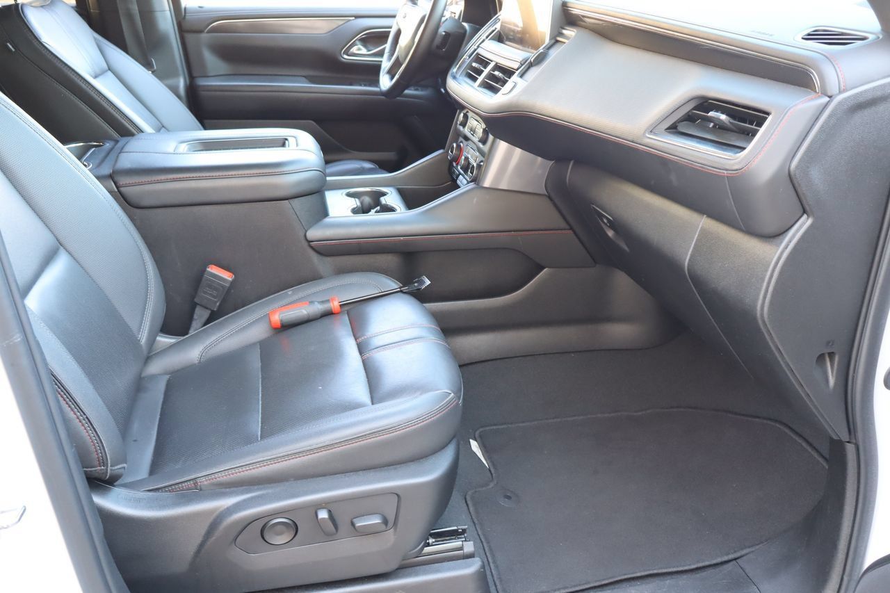 Used 2024 Chevrolet Suburban RST RWD image 17
