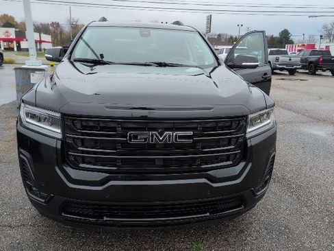 Used 2022 GMC Acadia SLT w/ Elevation Edition image 8