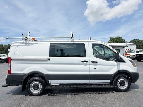Used 2015 Ford Transit 250 130 Low Roof RWD image 5