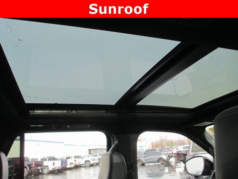 Used 2025 Ford Expedition Max Platinum w/ Stealth Appearance Package image 17