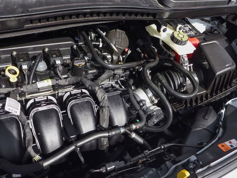 Used 2022 Ford Transit Connect XL image 13