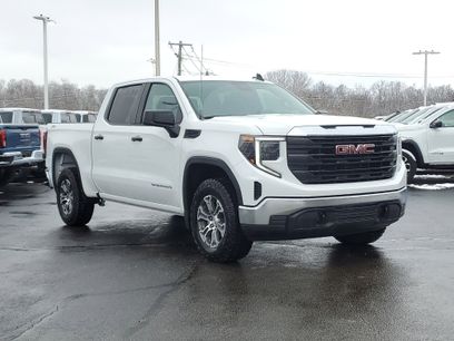 New 2026 GMC Sierra 1500 Pro w/ Pro Value Package