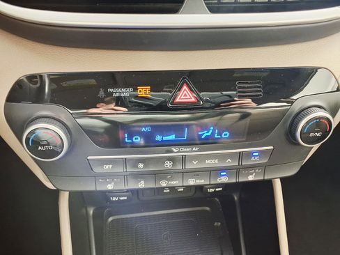 Certified 2021 Hyundai Tucson Limited AWD/4WD image 20