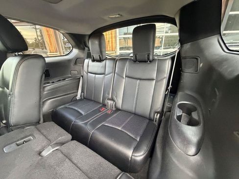Used 2014 Nissan Pathfinder Platinum AWD/4WD image 16