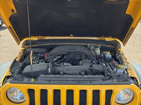 Used 2019 Jeep Wrangler Sport AWD/4WD image 23