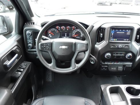 Used 2023 Chevrolet Silverado 1500 Custom image 37