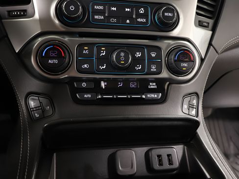 Used 2019 Chevrolet Tahoe Premier AWD/4WD image 11