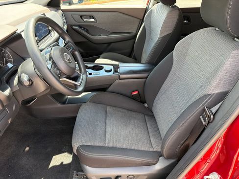 Used 2023 Nissan Rogue SV AWD/4WD image 9
