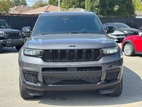 Used 2023 Jeep Grand Cherokee L Altitude image 7