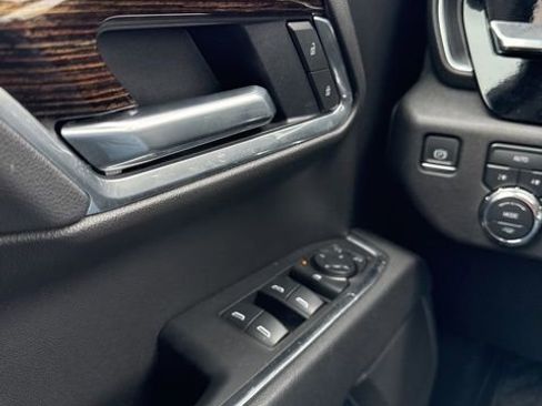 Certified 2025 GMC Sierra 1500 Elevation image 20