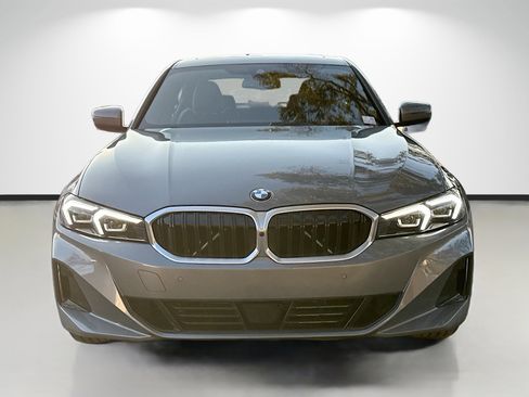 Used 2025 BMW 330i Sedan image 8