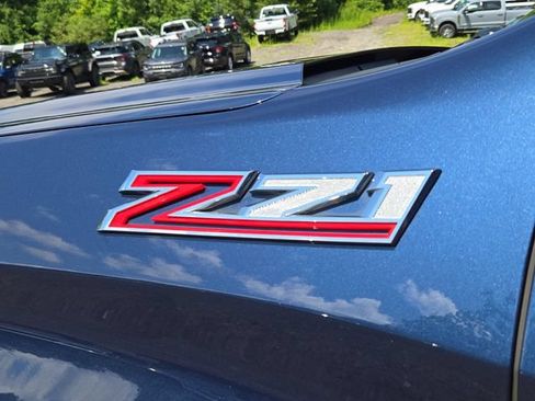 Used 2022 Chevrolet Silverado 1500 LTZ w/ LTZ Premium Package AWD/4WD image 33