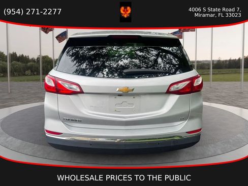 Used 2021 Chevrolet Equinox LT w/ Driver Convenience Package FWD image 5