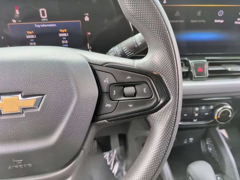 Used 2025 Chevrolet TrailBlazer LT FWD image 22