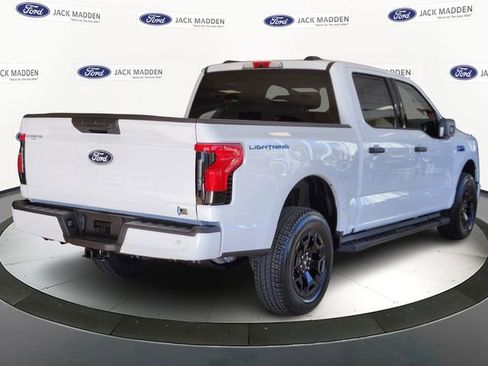 New 2025 Ford F150 Lightning XLT image 4