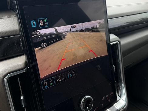 Used 2025 GMC Yukon Elevation w/ LPO, Floor Liner Package RWD image 19