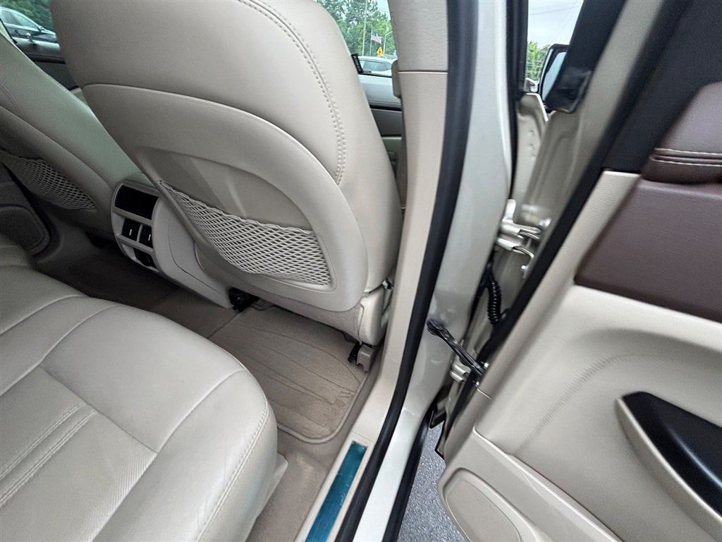 Used 2015 Cadillac SRX Luxury w/ Driver Awareness Package FWD image 24
