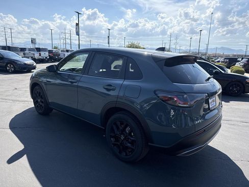 Certified 2025 Honda HR-V Sport image 8