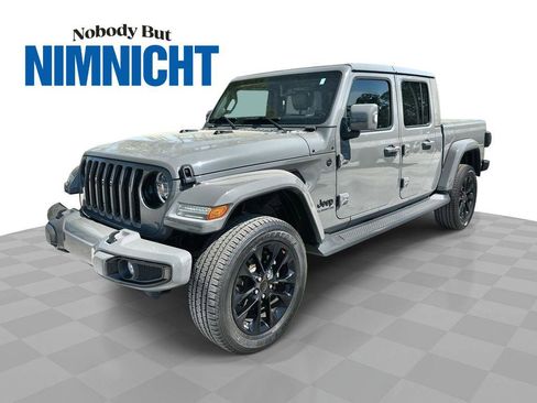 Used 2022 Jeep Gladiator Overland image 1