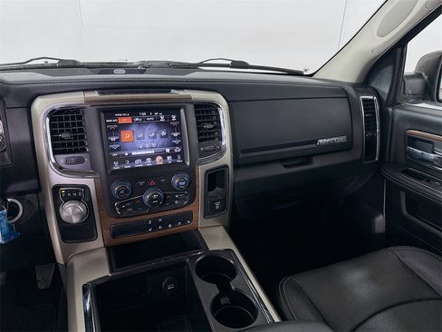 Used 2014 RAM 1500 Laramie image 20