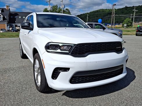 Used 2024 Dodge Durango GT image 2