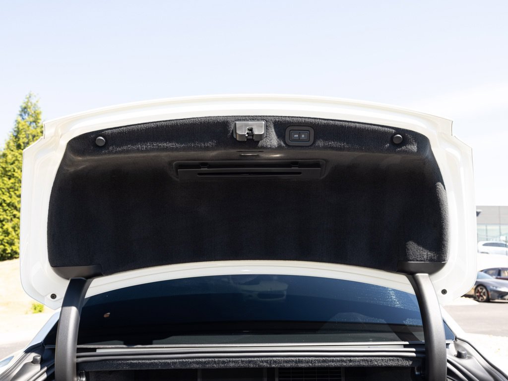 Used 2025 Bentley Flying Spur Plug-In Hybrid AWD/4WD image 62