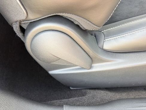 Used 2022 Dodge Challenger SRT Hellcat RWD image 19